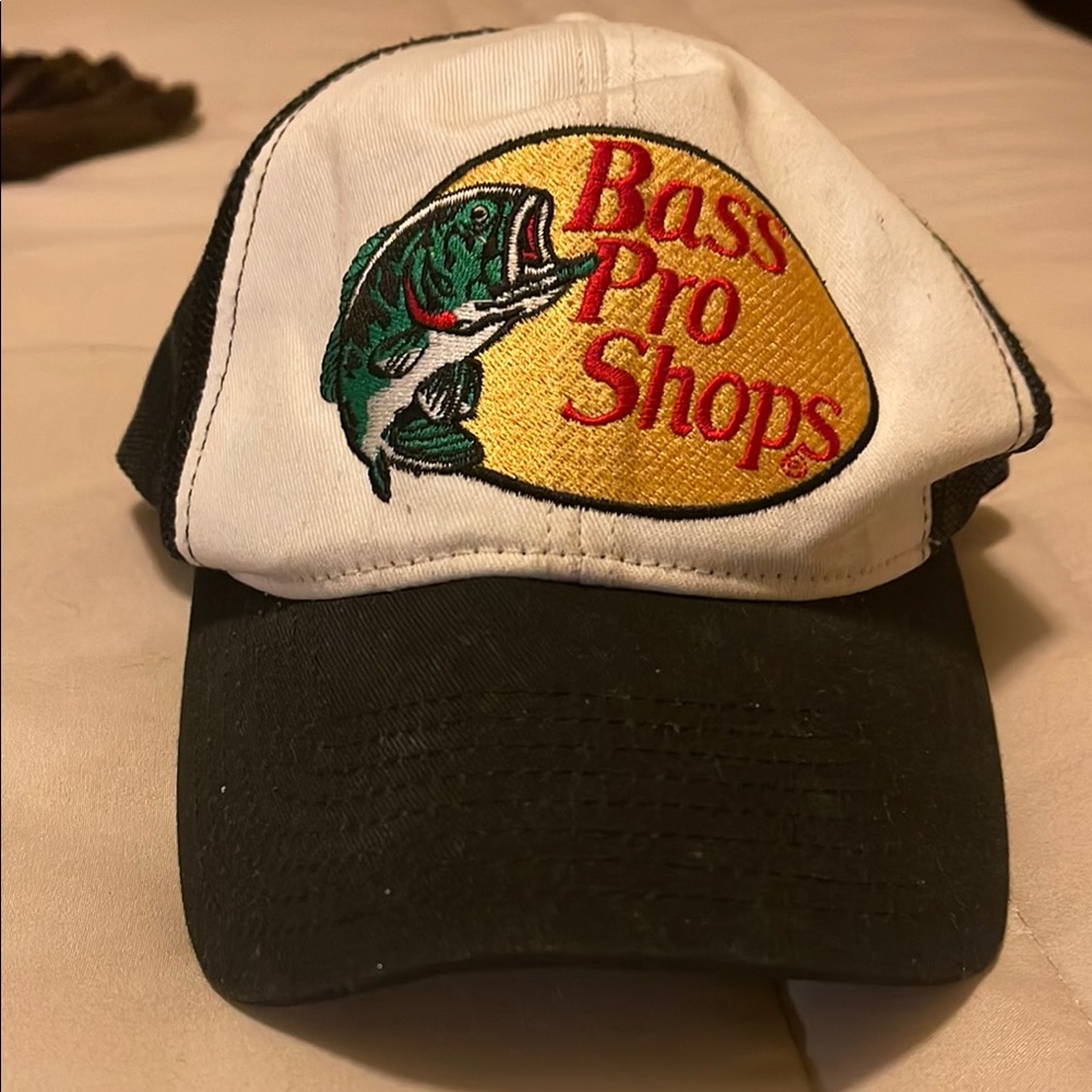 Bass Pro Shops Black and White Cap